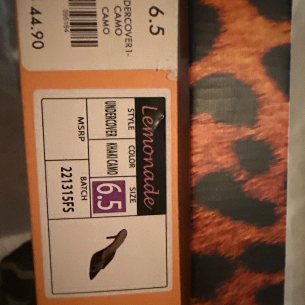 Heels - Picture 4 of 4